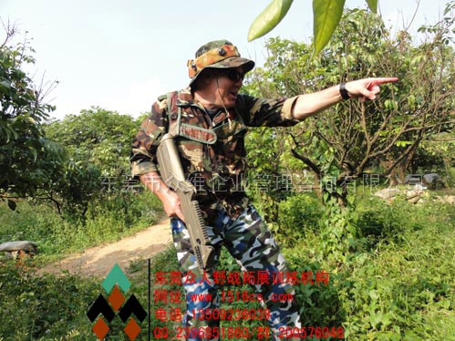 東莞CS野戰(zhàn)：小樣你哪里跑！